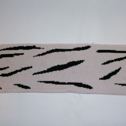 Beige cuff (boordstof) met zwarte onregelmatige strepen