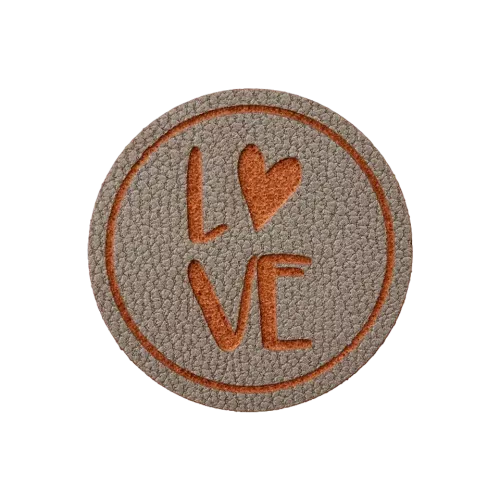 Label 'love' - zilver imitatieleer 25 mm rond - stoffen van leuven