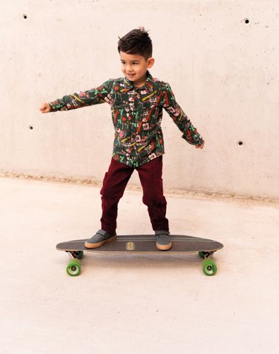 Voordeelpakket - Donkergroen french terry hemd met skateboards van Poppy