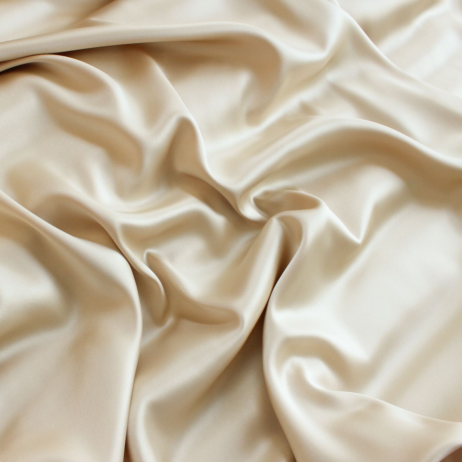 Polyester triacetaat dubbelzijdige satijn beige - Lorré