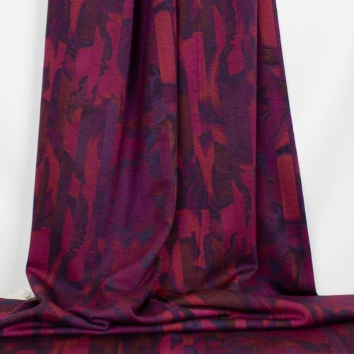 Viscose tricot paars roos met abstracte gestreepte print - Alta Moda