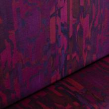 Viscose tricot paars roos met abstracte gestreepte print - Alta Moda