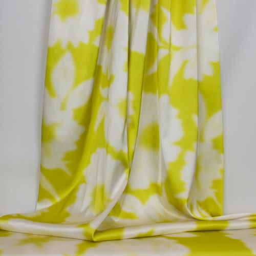 Polyester satijn groen met wazige bloemen print - A La Ville
