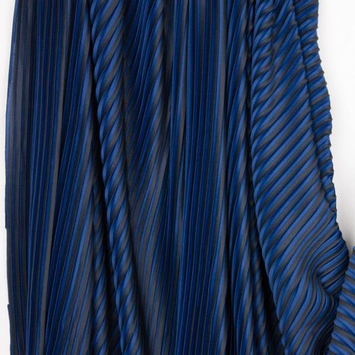 Zwart / blauwe plissé polyester van 'La Maison Victor'