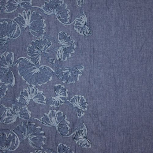 Blauwe jeanslook katoen, versierd met bloemen van Stitched By You