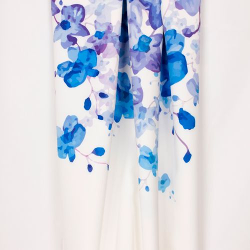 Rekbare polyetser met paarse en blauwe bloemen