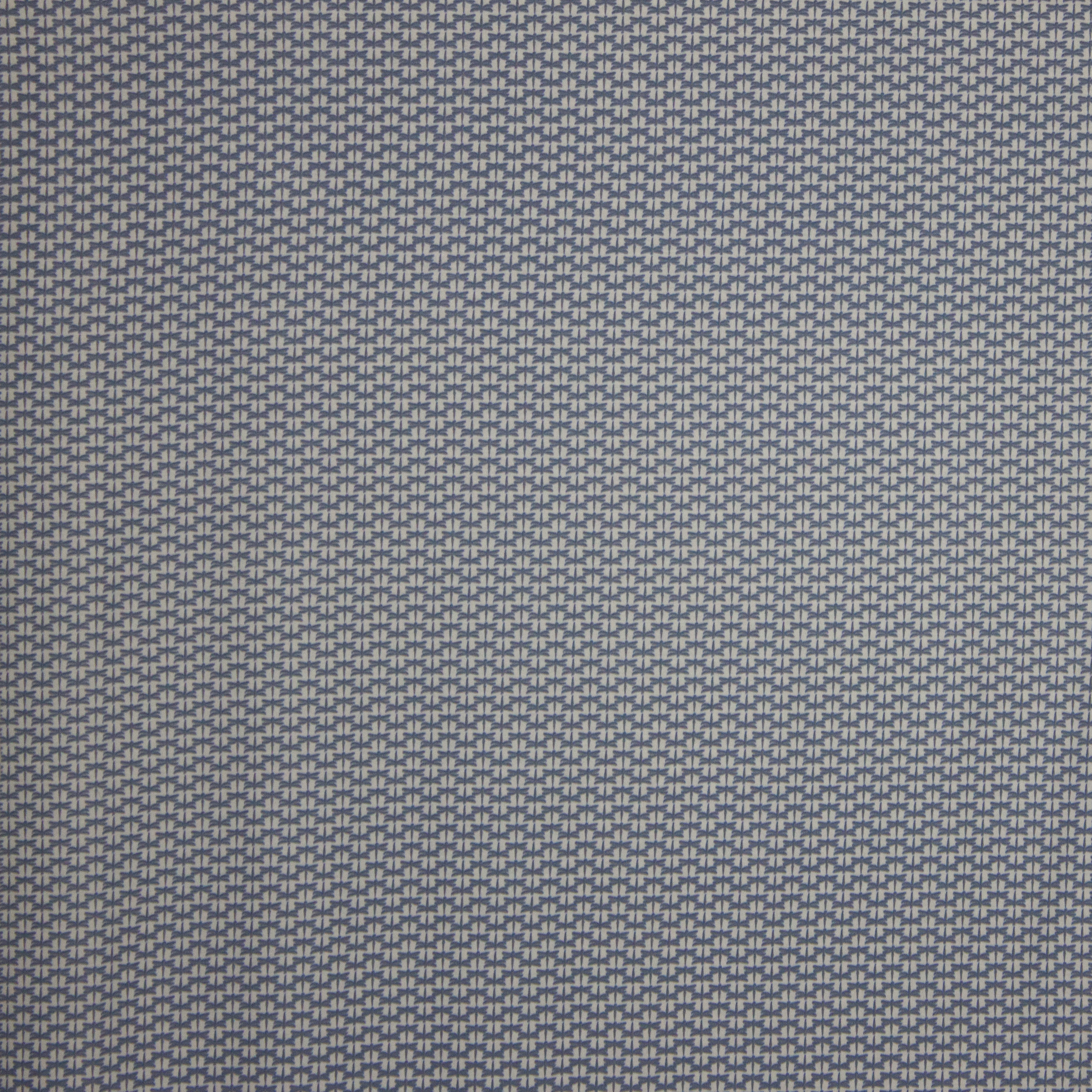 Witte viscose met libelmotiefje