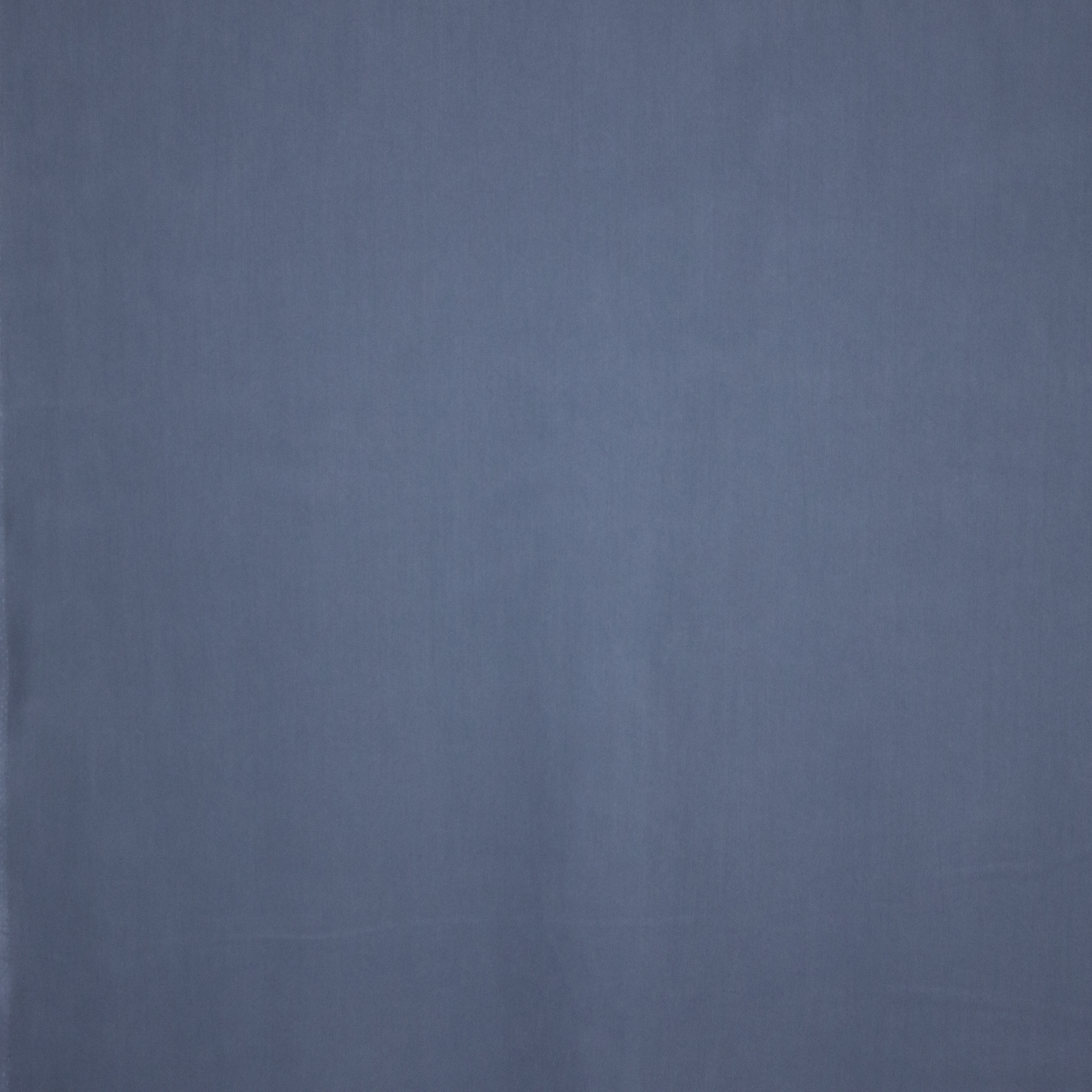 blauwe glanzende modal