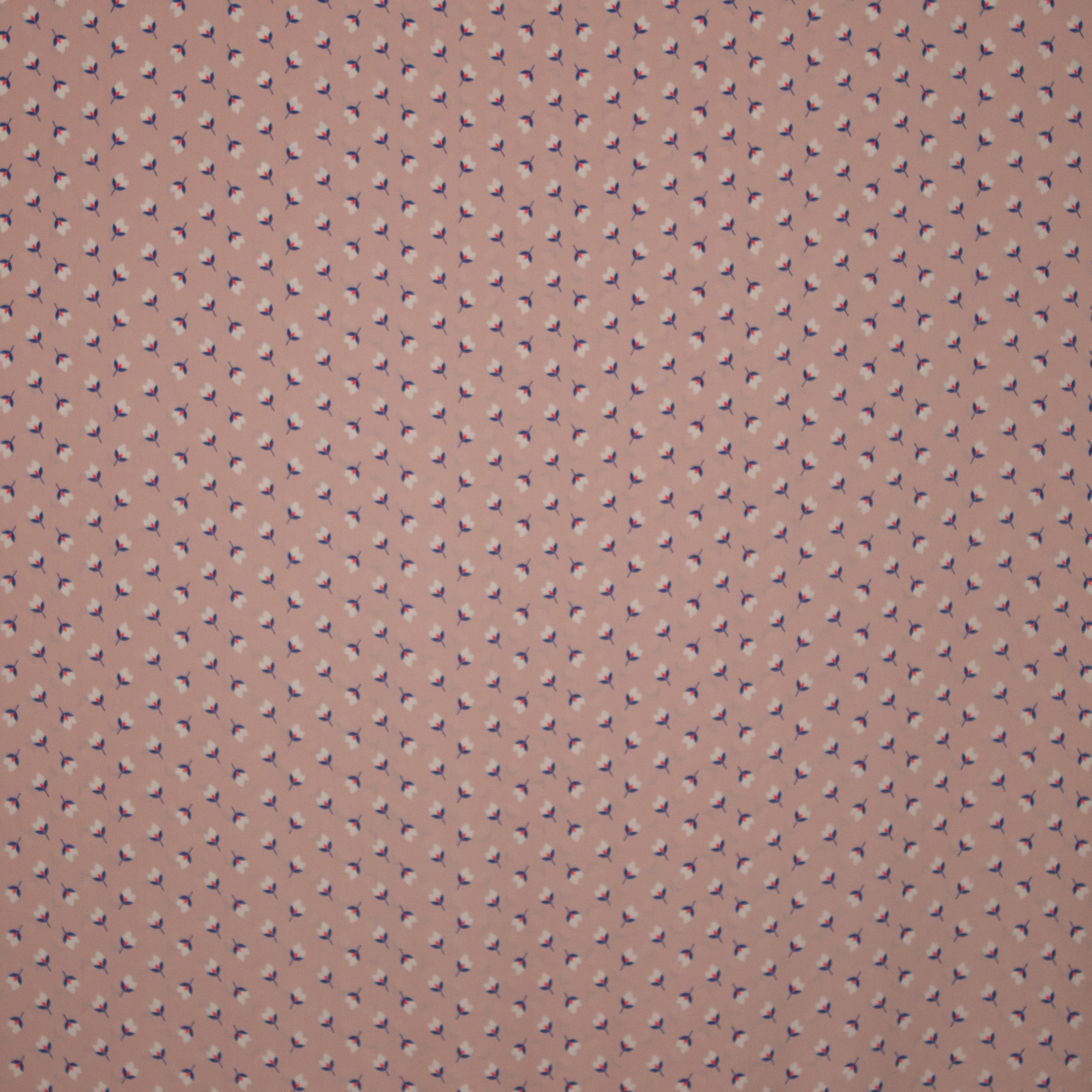 zachtroze polyester met kleine bloempjes