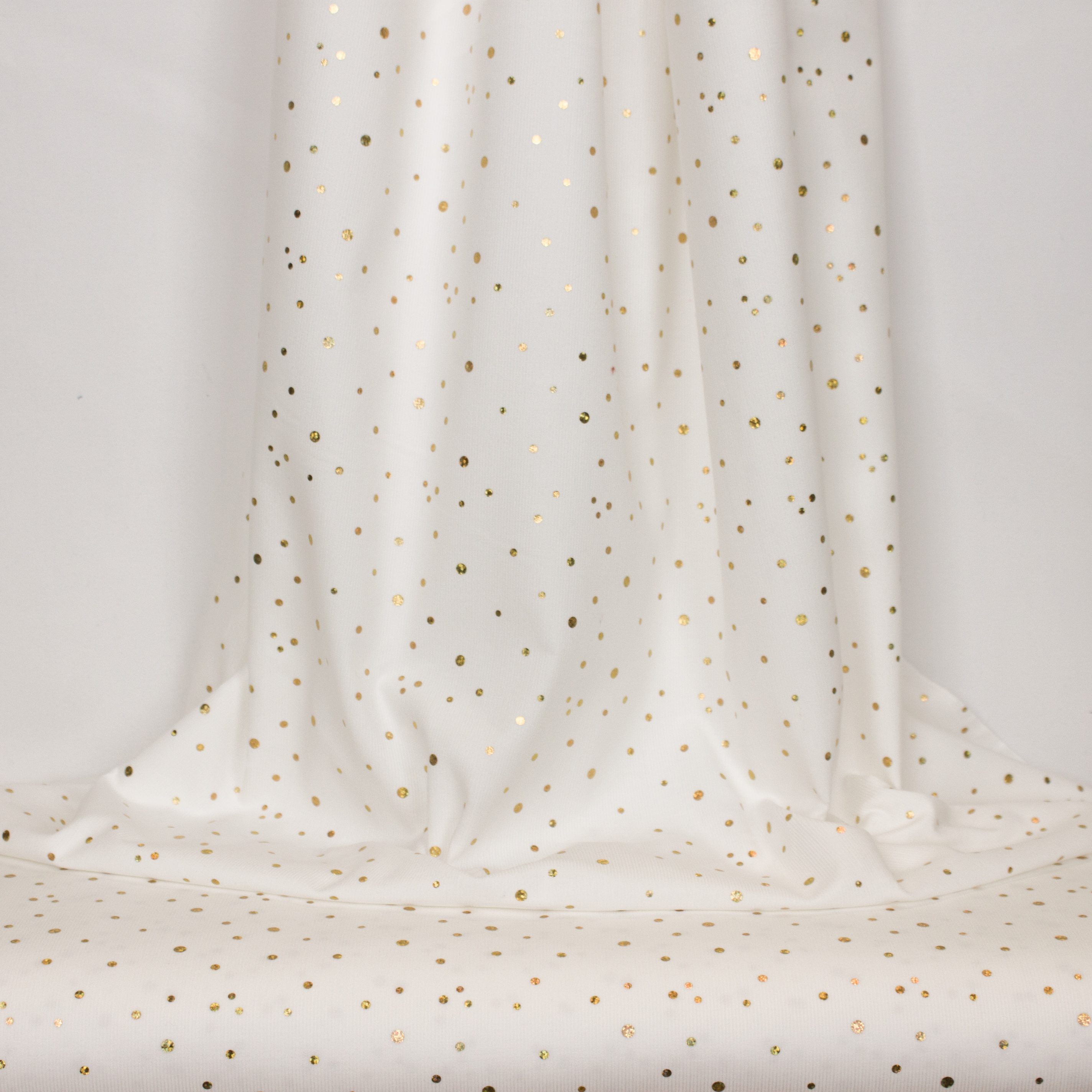 Witte ribfluweel met gouden stipjes