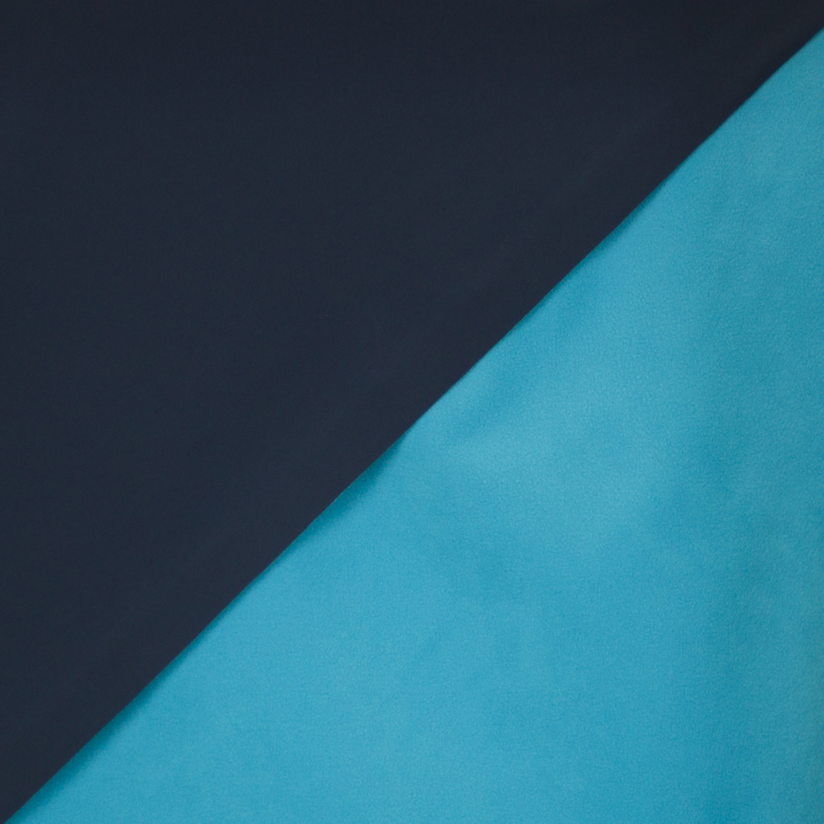 Softshell donkerblauw met turquoise fleece achterkant