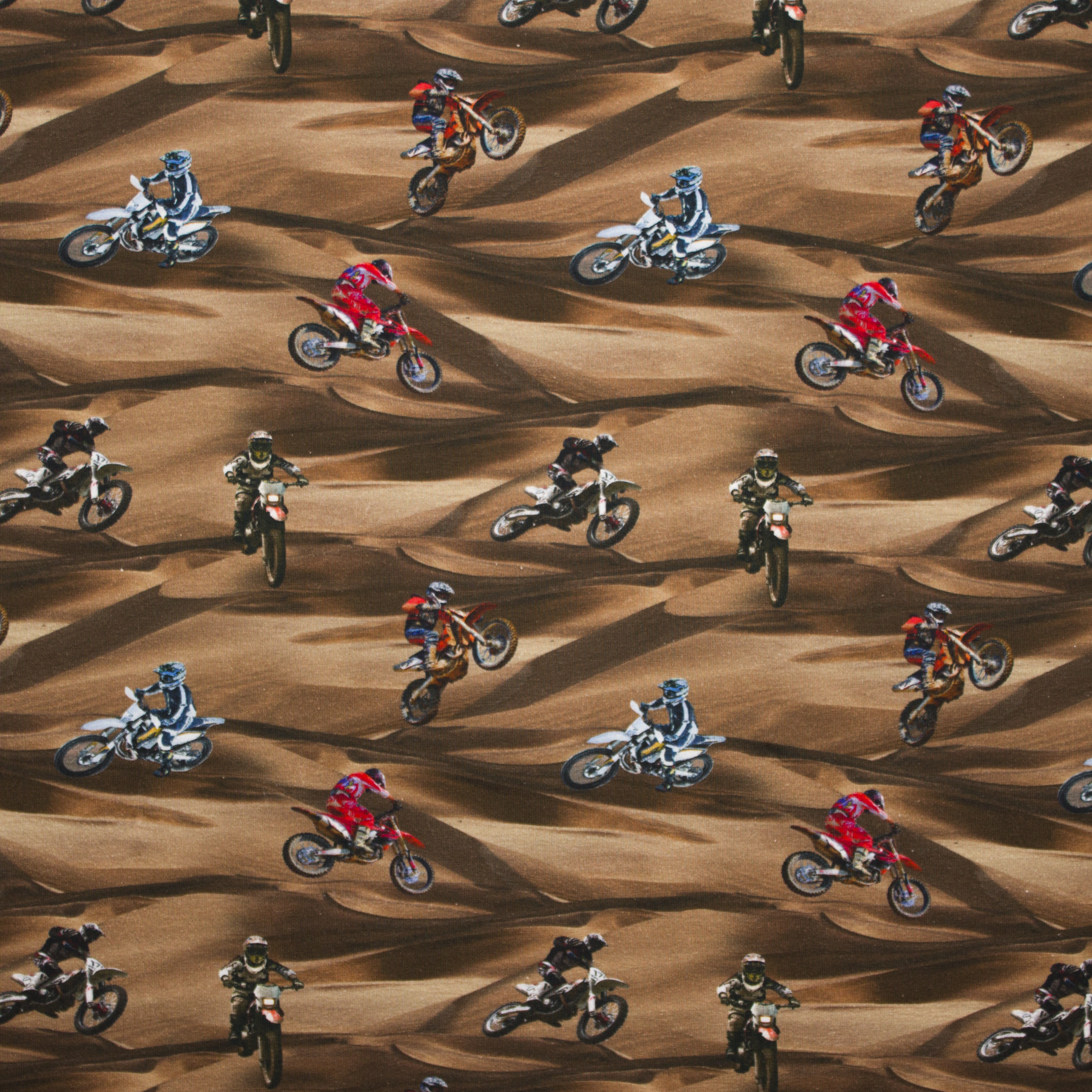 Bruine tricot met motor racers van Poppy