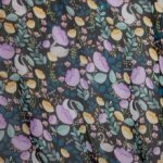 Doorschijnende Zwarte Voile Viscose met bloemen en Zwanen