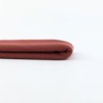 Geribde boordstof 'Mahogany Brown' van See You At Six Herfst '21