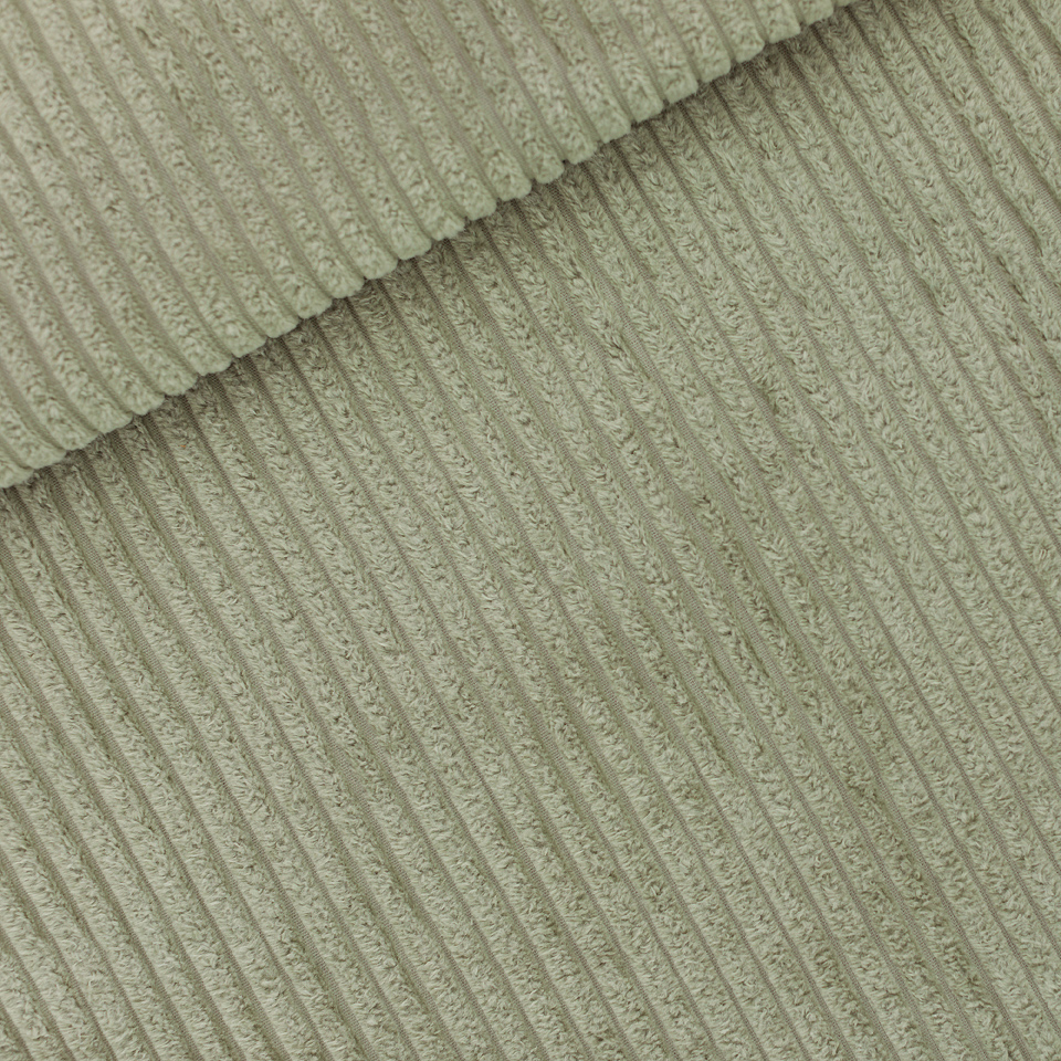 Ribfluweel / corduroy 'Tea Green' van See You At Six Herfst '21