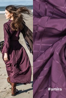 Bordeaux viscose rayon met blinkende ruit uit 'Fibre Mood 17' Amira