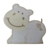 Applicatie - baby wit nijlpaard - 7 x 7 cm