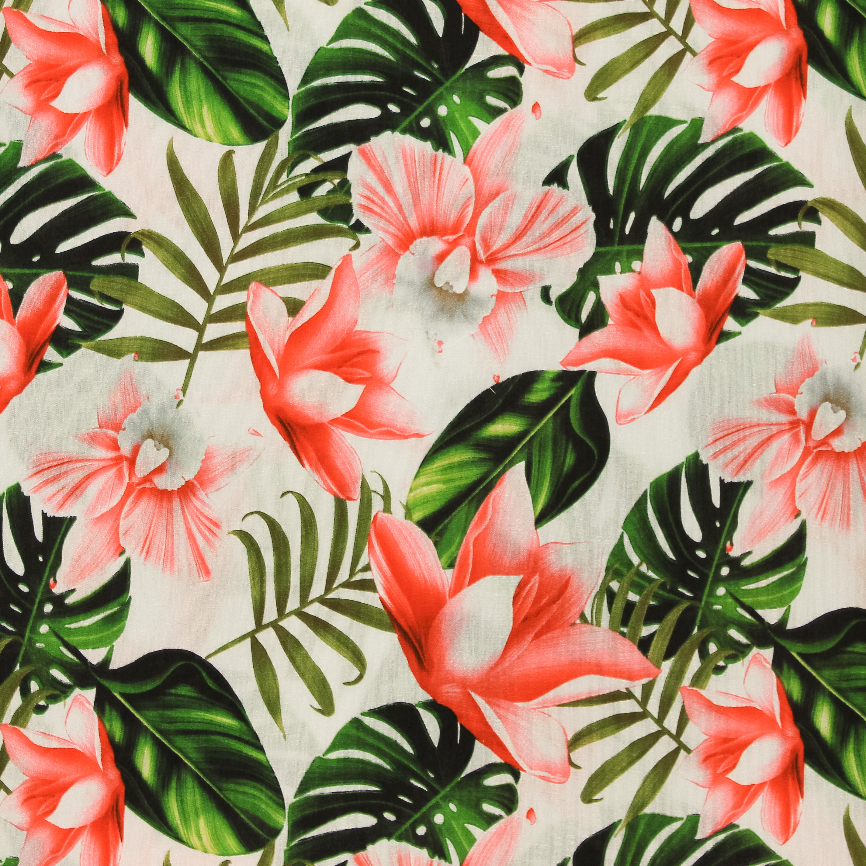 Viscose wit met roze bloemen en exotische bladeren