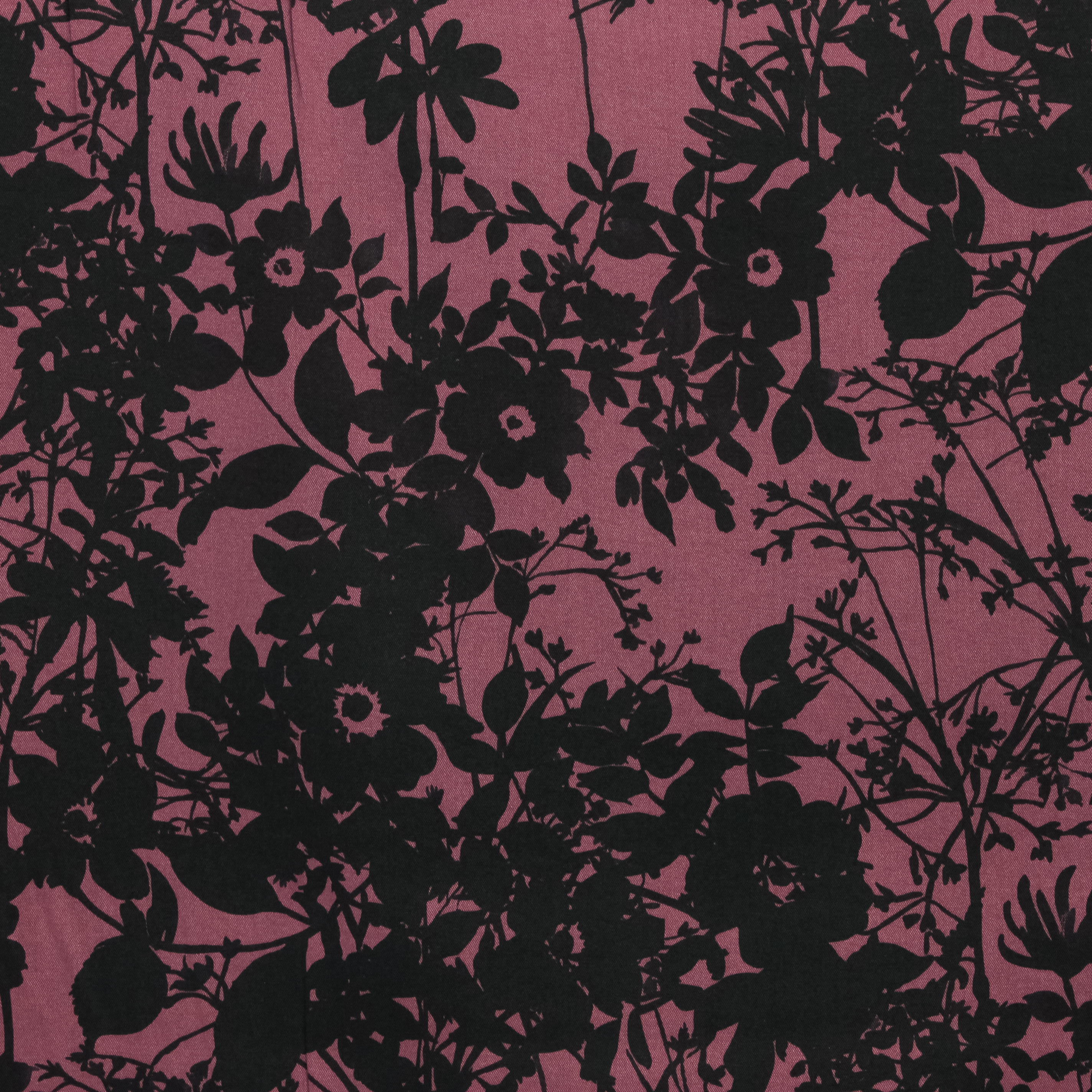 Tencel aubergine met zwarte takken en bloemen