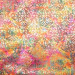 Multicolor polyester met exotisch motief en gouden glans
