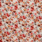 Viscose gebroken wit met bloemen en gouden streepjes
