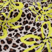 French terry luipaardprint met neon bloemen - Qjutie and the Qjutest