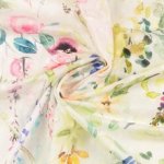 Voile met stippen en bloemenprint