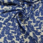 Jacquard wit met blauw patroon - Knipmode