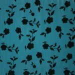 Stretch velours/fluweel in blauw met bladmotief