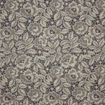 Jaquard met ecru bloemen op grijze achtergrond, gouden glitters