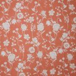 Bloemenstof in zalmkleur van La Maison Victor