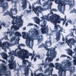 Witte viscose met bloemenmotief van Stitched by you