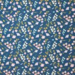 Blauwe viscose met kleine bloemenprint