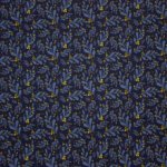 Donker Blauwe Tricot met Bloemen en Gouden Bessen