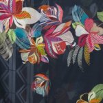 Half transparante blauwe polyester met bloemenpatroon