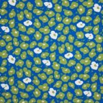 Blauwe tricot met abstract bloemenmotief