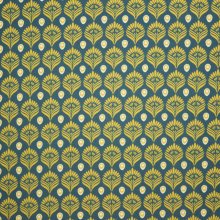 Crêpe met bloem en druppel