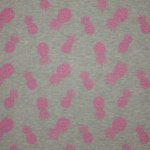 Sweaterstof met ananas in fuchsia glitter