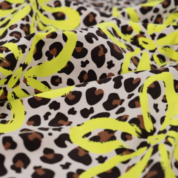 French terry luipaardprint met neon bloemen - Qjutie and the Qjutest