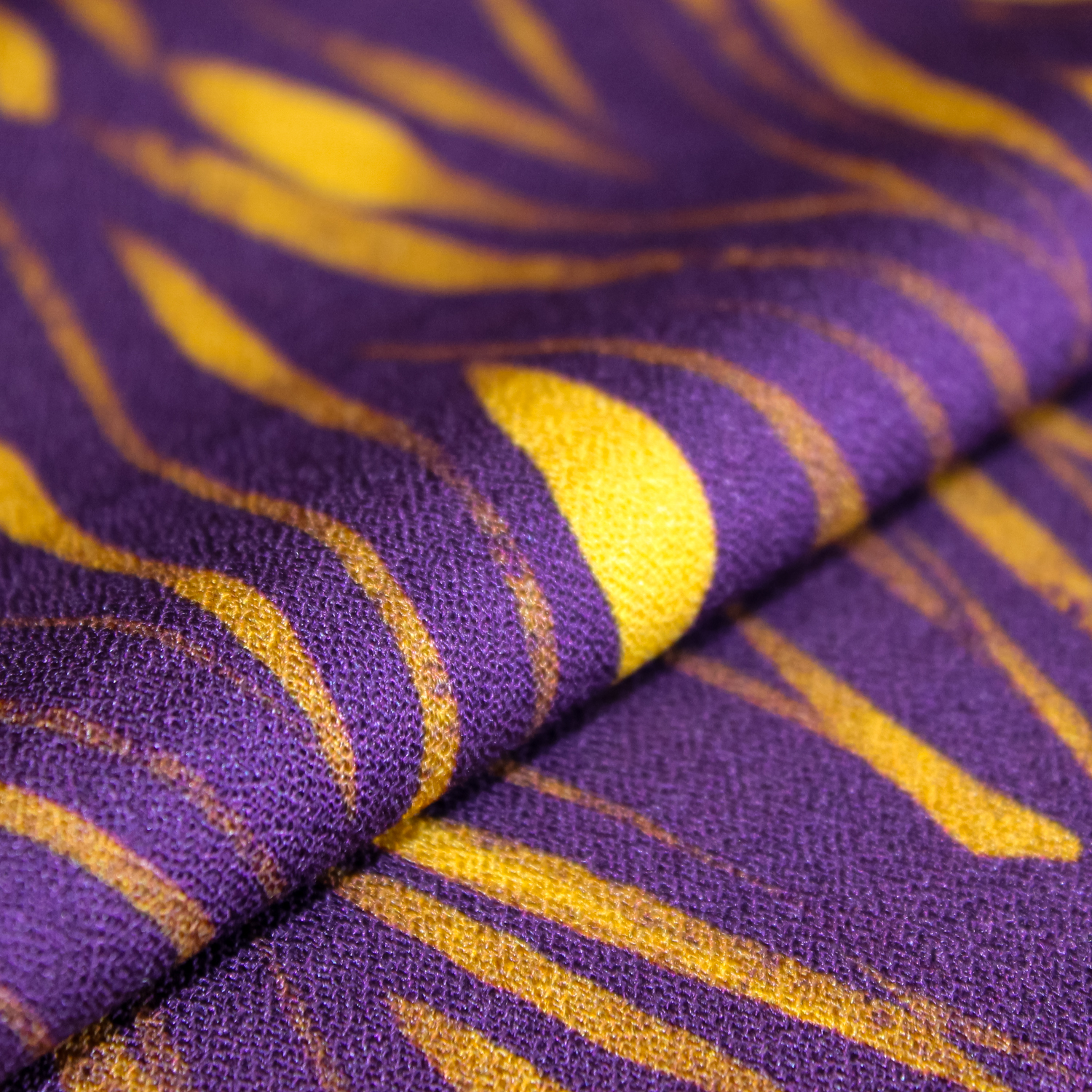 Viscose paars met strepen