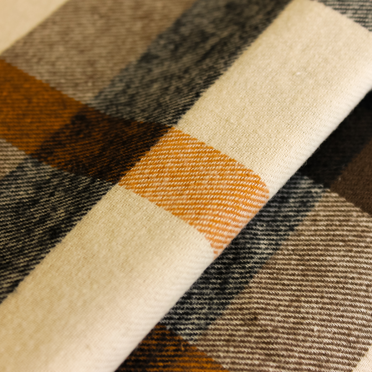 Flanel beige met ruiten - Knipmode