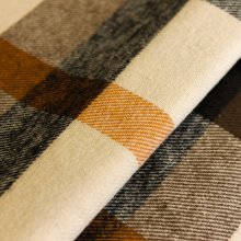 Flanel beige met ruiten - Knipmode