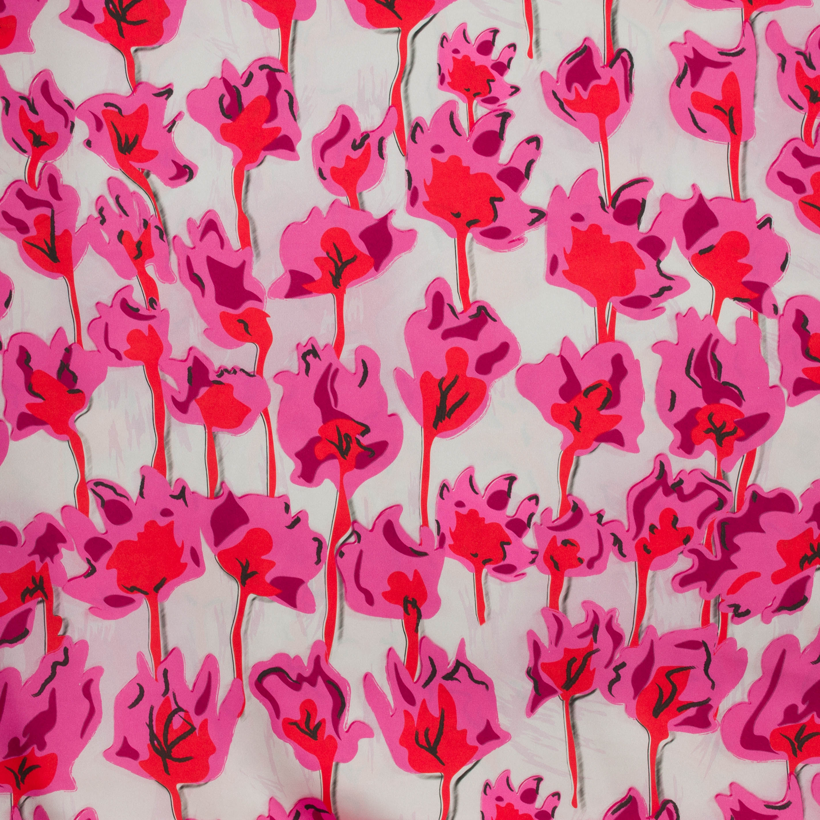 Viscose satijn wit met roze bloemen - Knipmode & A La Ville