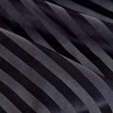 Ecovero viscose Dobby stripes night zwart - Atelier Brunette