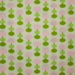 Katoen groen met licht roze en groene bollen