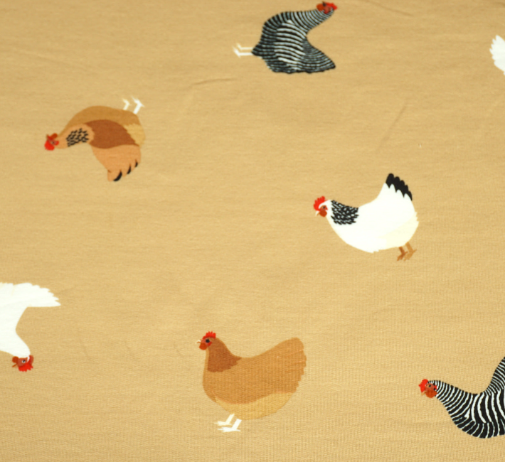 Tricot zacht mosterd met kippetjes  - Qjutie & the Qjutest
