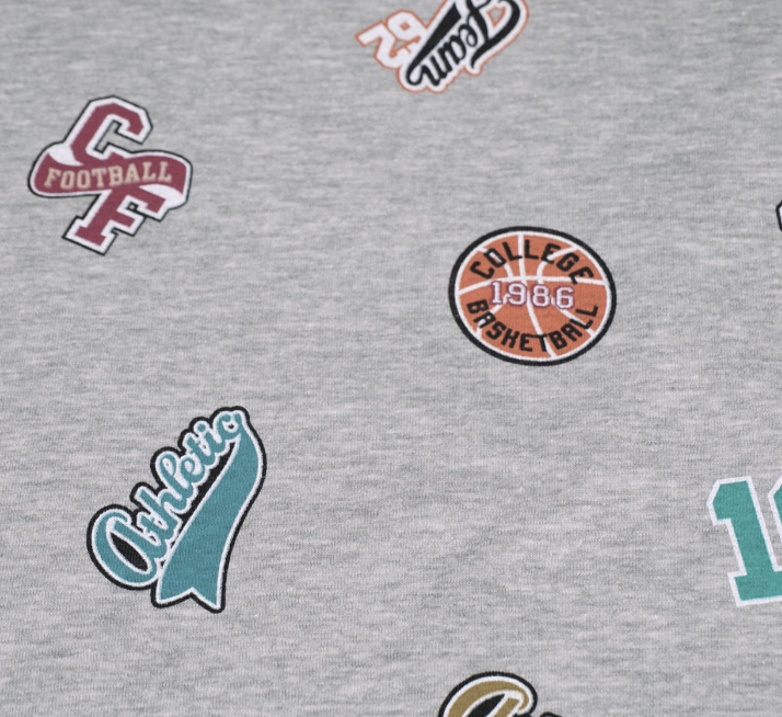 Sweaterstof grijs met patches  - Qjutie & the Qjutest