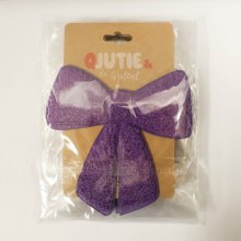Applicatie paarse strik  - Qjutie & the Qjutest