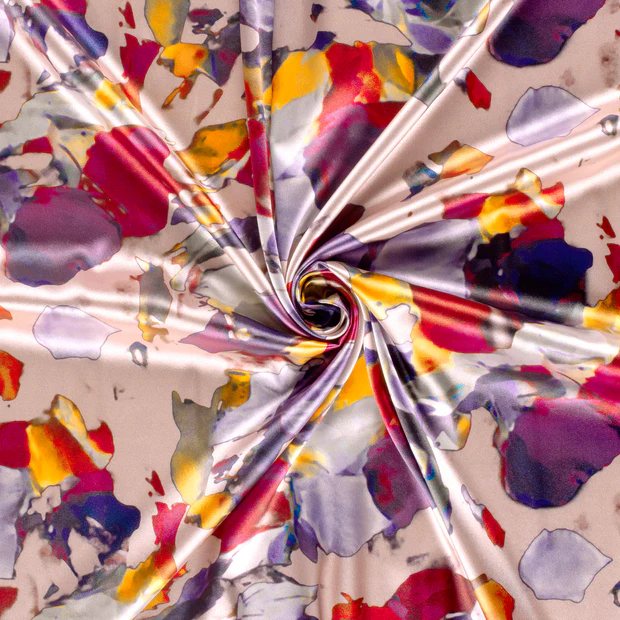 Satijn roze met abstract patroon