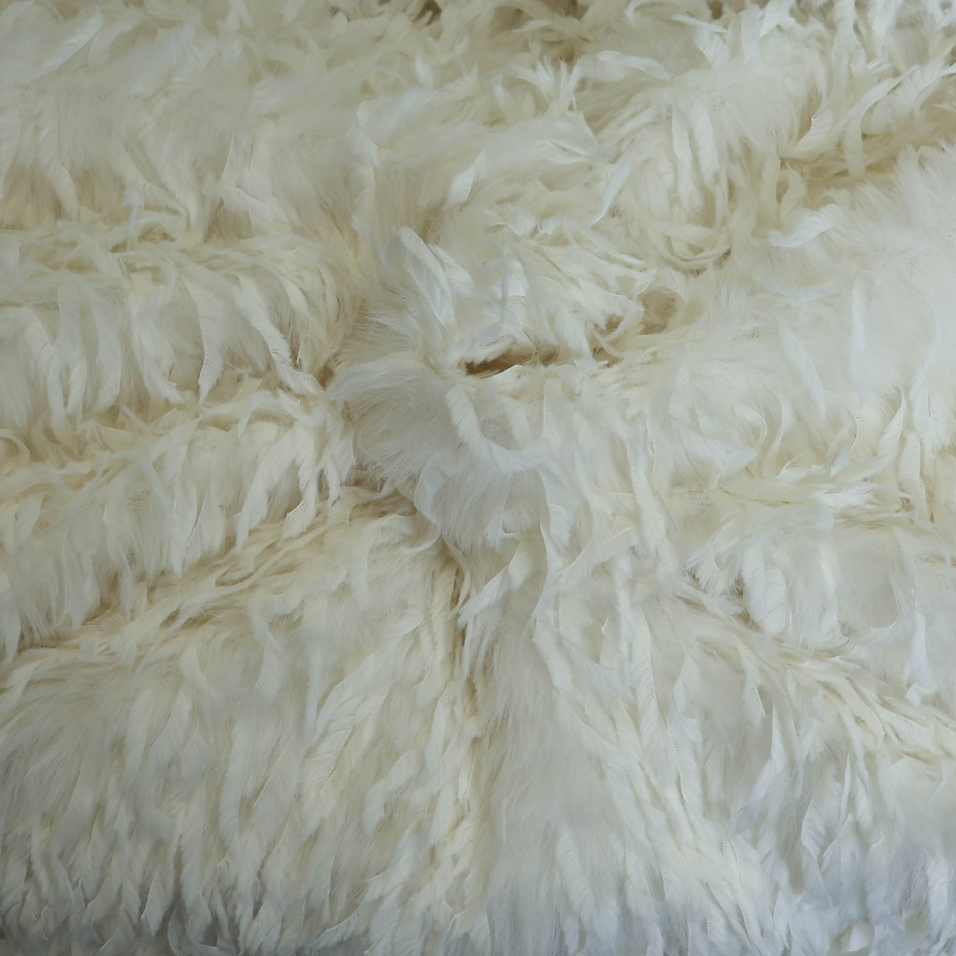 Verenpels gebroken wit